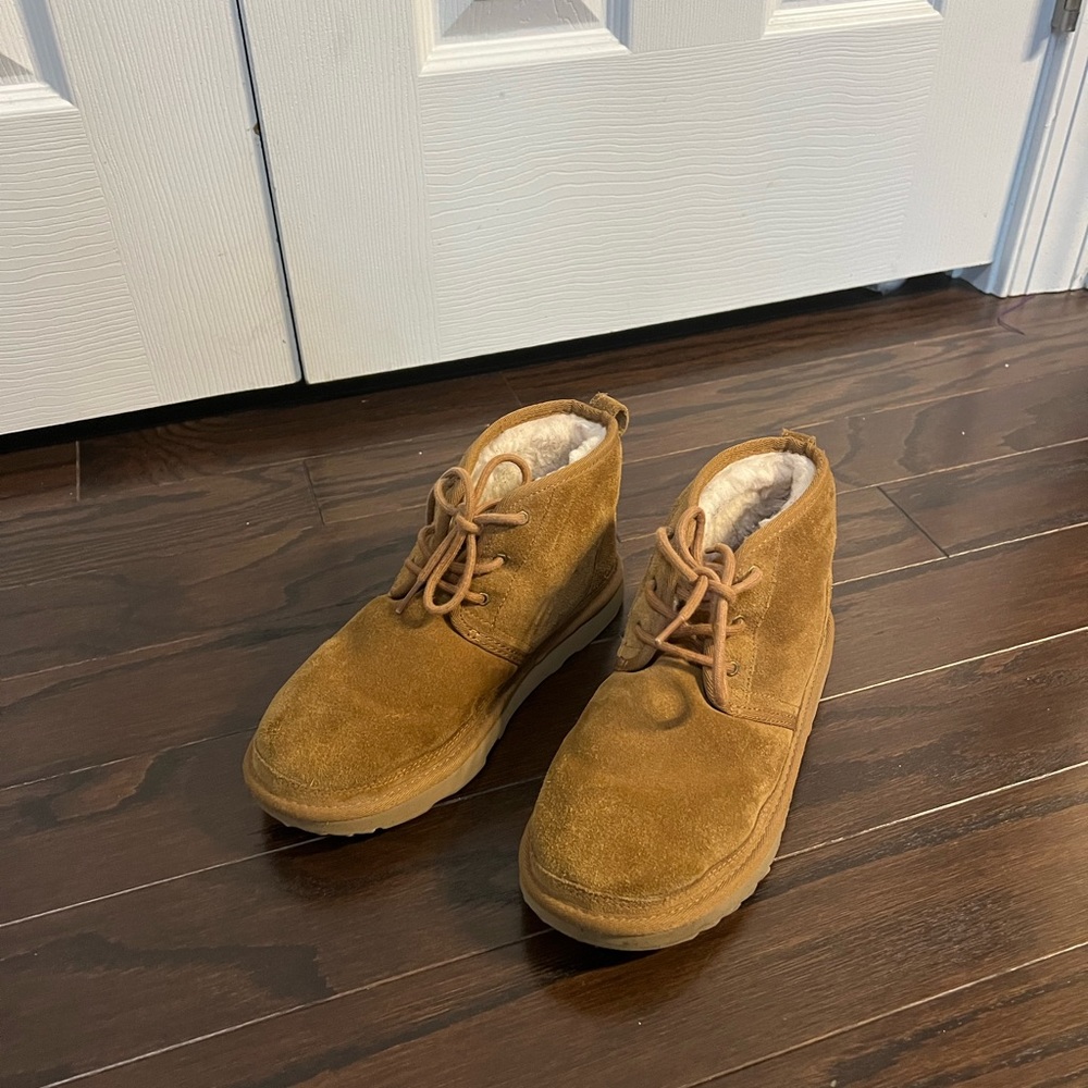 UGG, size 5Y